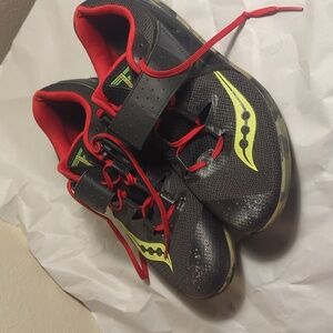 Men’s Saucony Unleash SD 2 Track Throwing Shoes Size 11.5